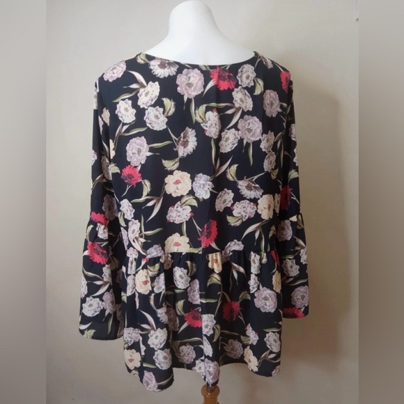 Downeast Floral Peplum Tunic Top Size XL - Picture 4 of 10